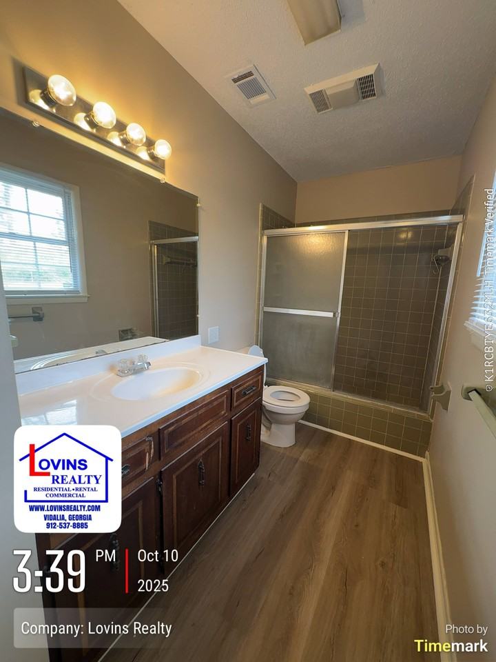 1542 Stella Ave #1 - Photo 4 of 12