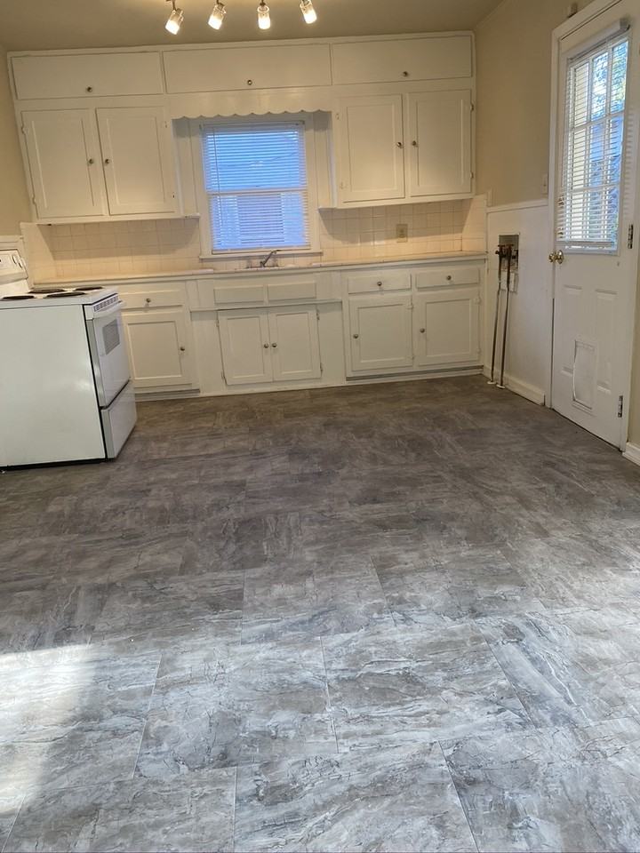 311 North Van Buren Street #1 - Photo 5 of 10