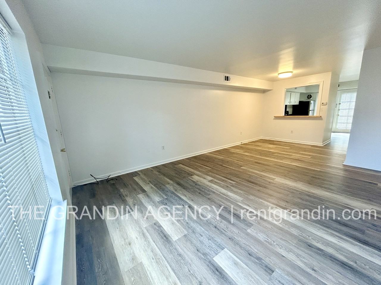 2008 Sherwood Ave Sw - Photo 7 of 41