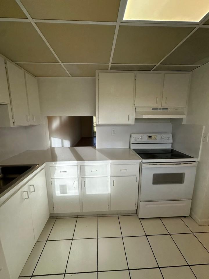 505 505 Northwest 177th Street - 1unit 235 #1 - Photo 4 of 10