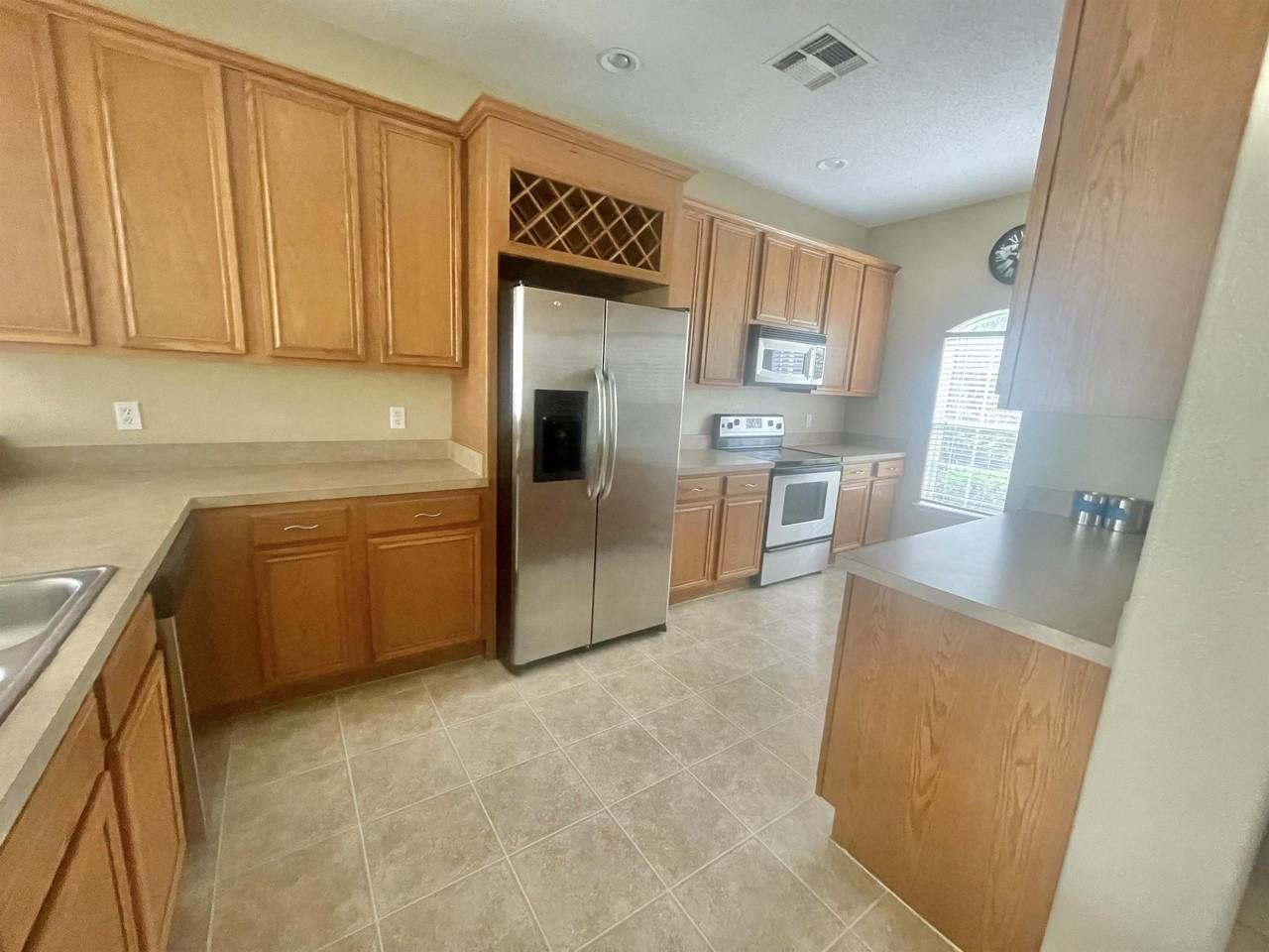 2801 Eagles Roost Circle #1 - Photo 3 of 27