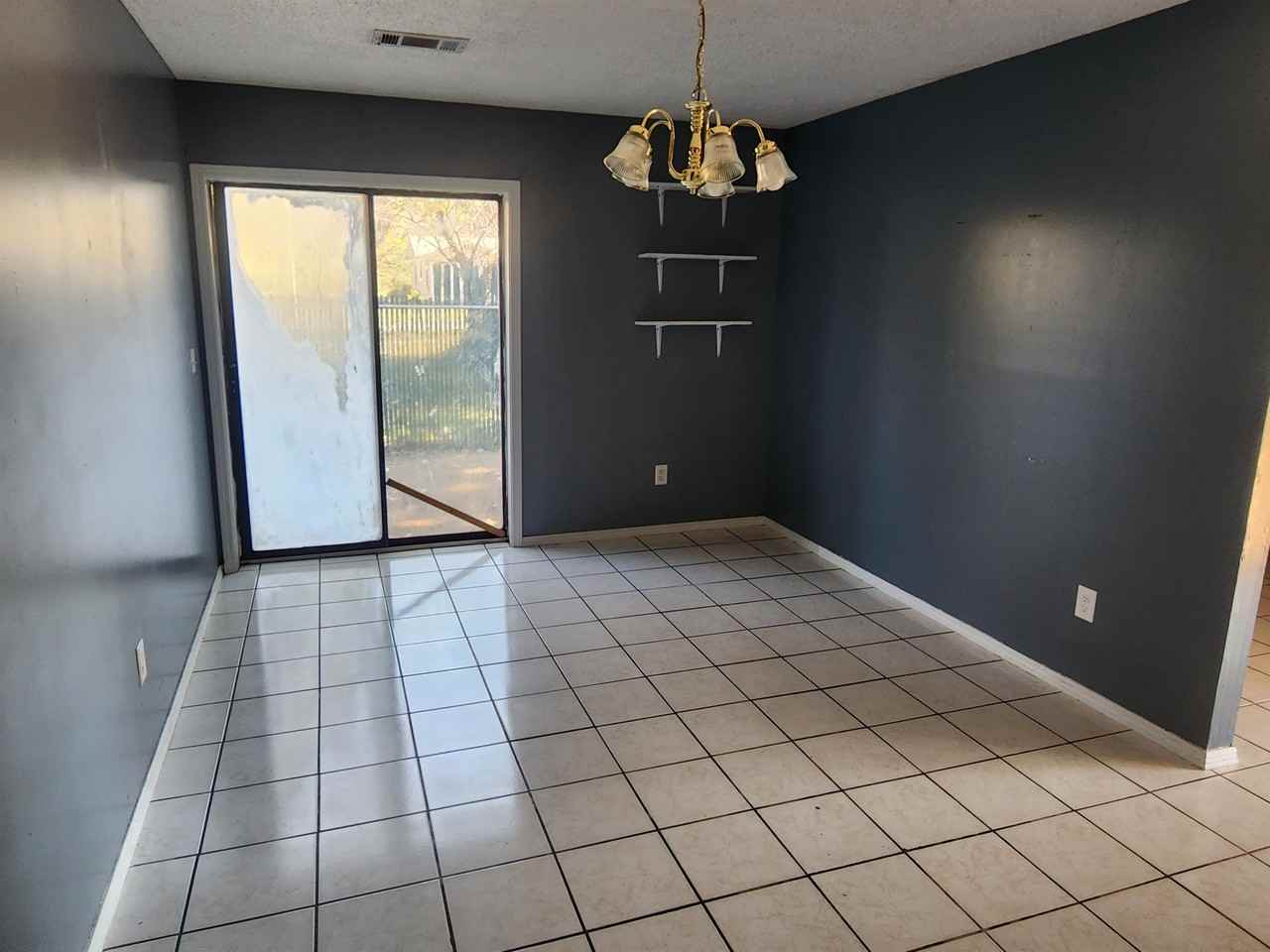 413 S Fulton St #1 - Photo 3 of 16