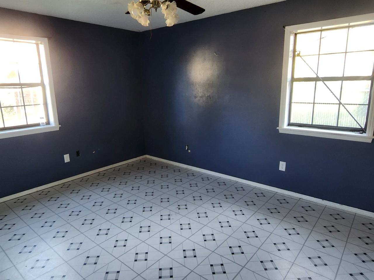 413 S Fulton St #1 - Photo 6 of 16