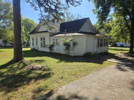 featured image of 505 Avenue 2 Northeast #1