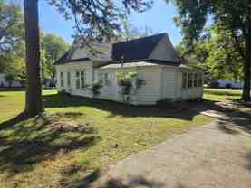 505 Avenue 2 Northeast #1 - Photo 1 of 1