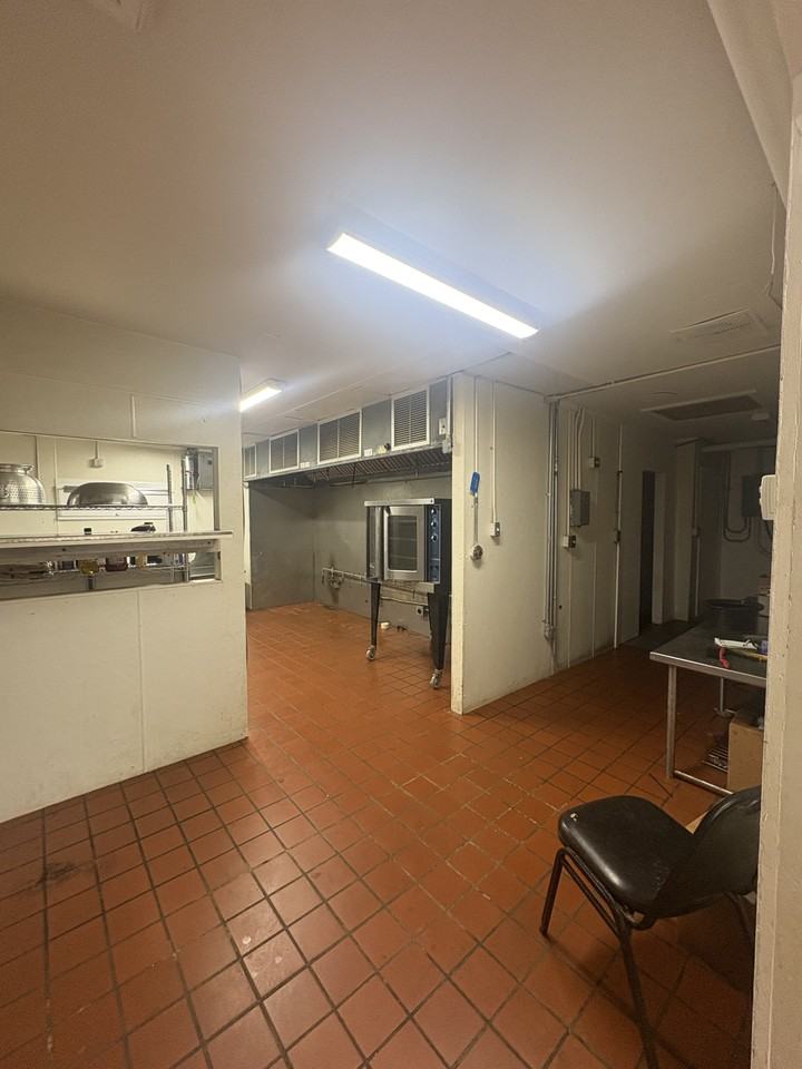 725 North St W #A - Photo 7 of 10