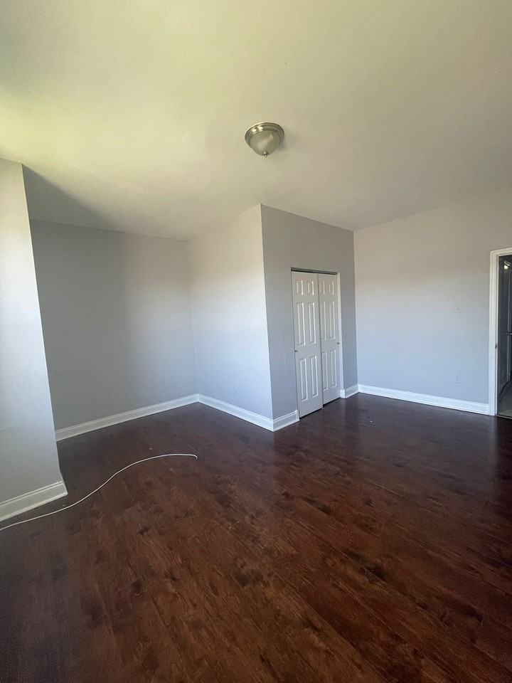 5849 Market St #2 - Photo 5 of 7