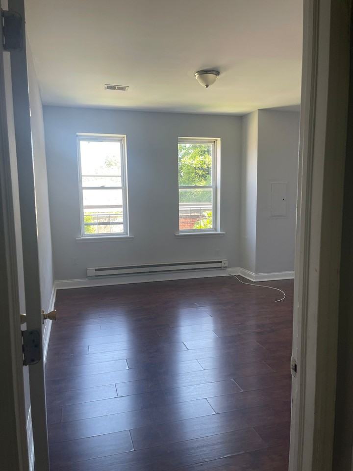 5849 Market St #2 - Photo 6 of 7