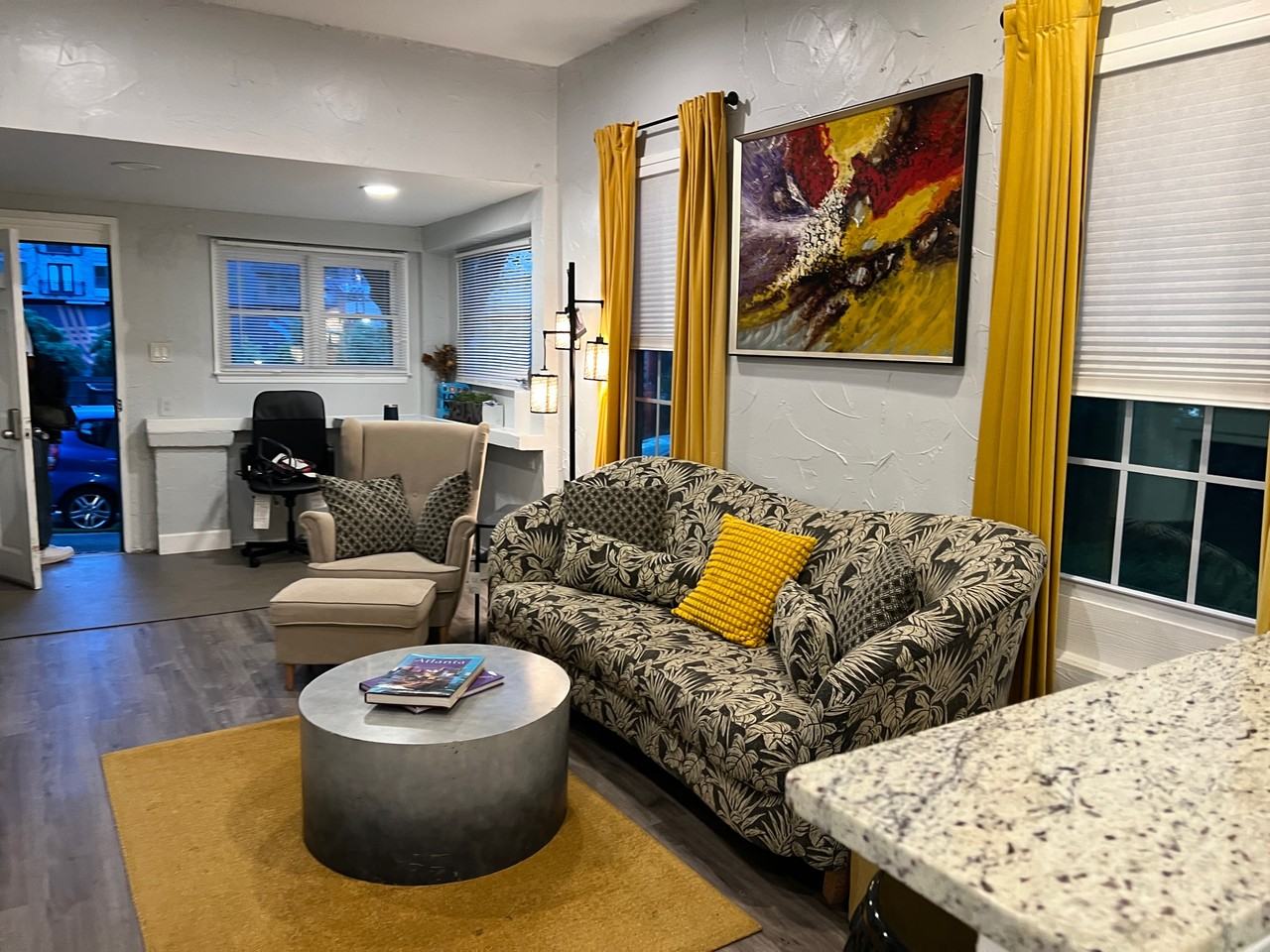 1077 Hampton St Nw #1 - Photo 5 of 13