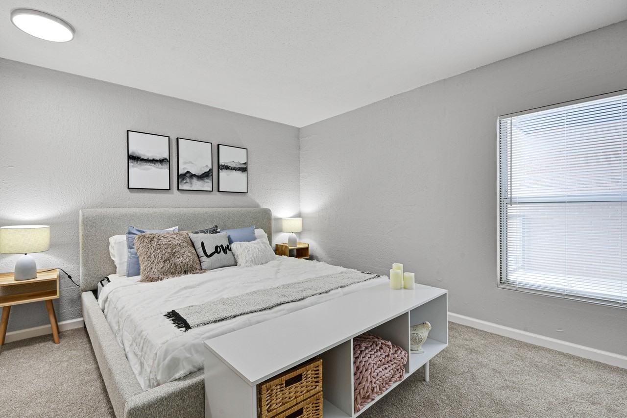 Lawrence #1 - Photo 6 of 8