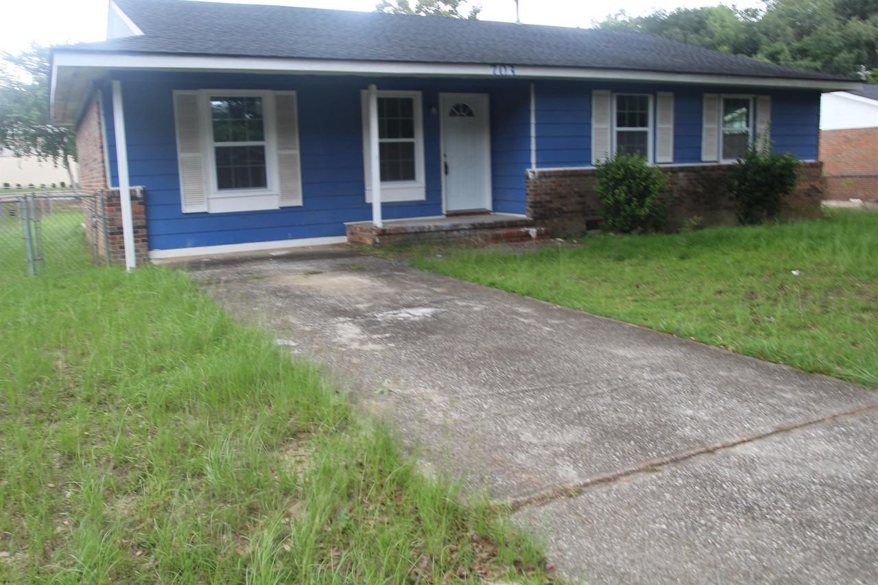 703 Goodall Avenue #1