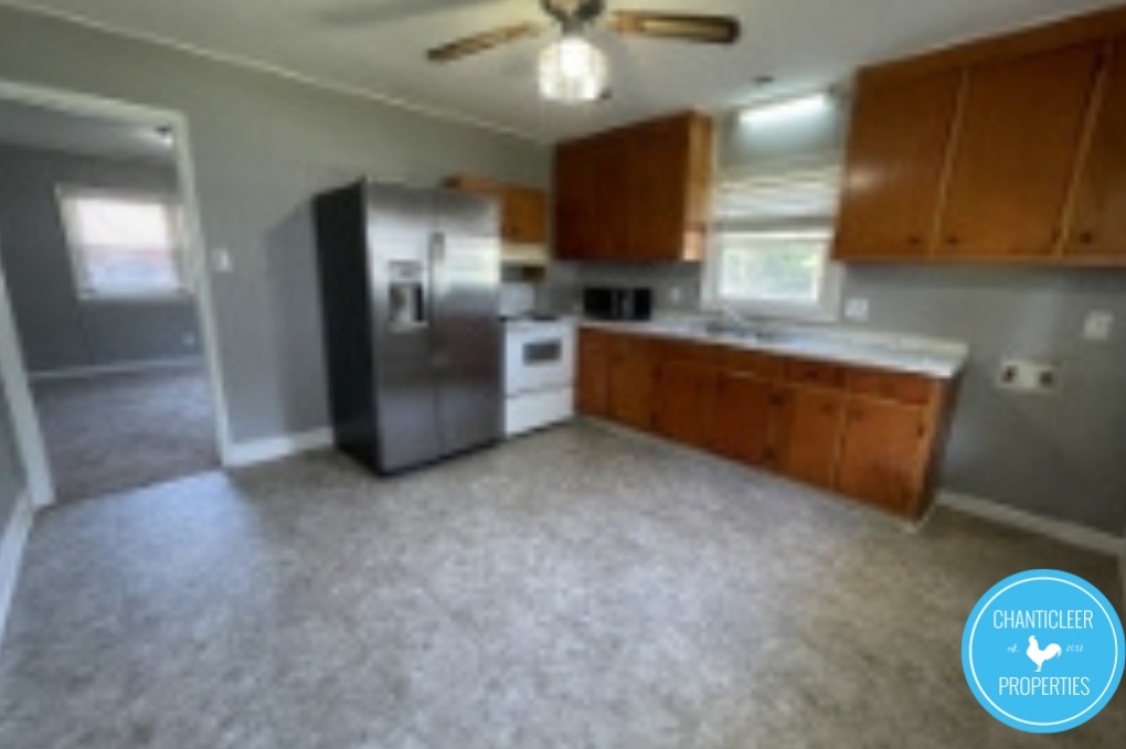 908 Corona St #1 - Photo 4 of 15