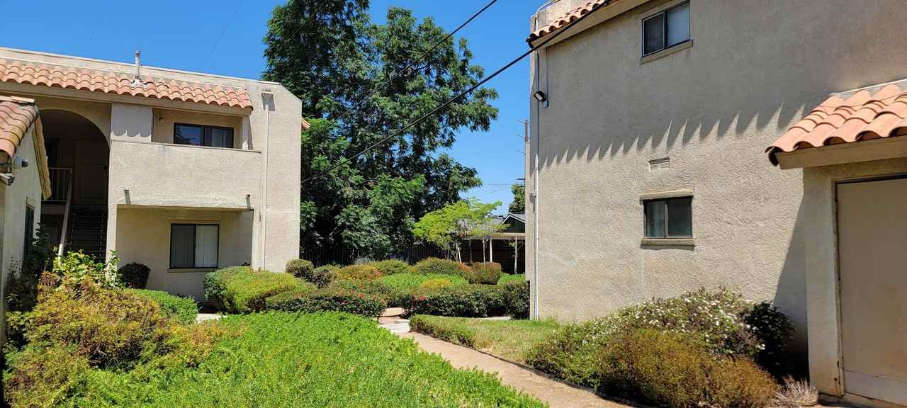 1864 12th St #6 - Photo 2 of 6