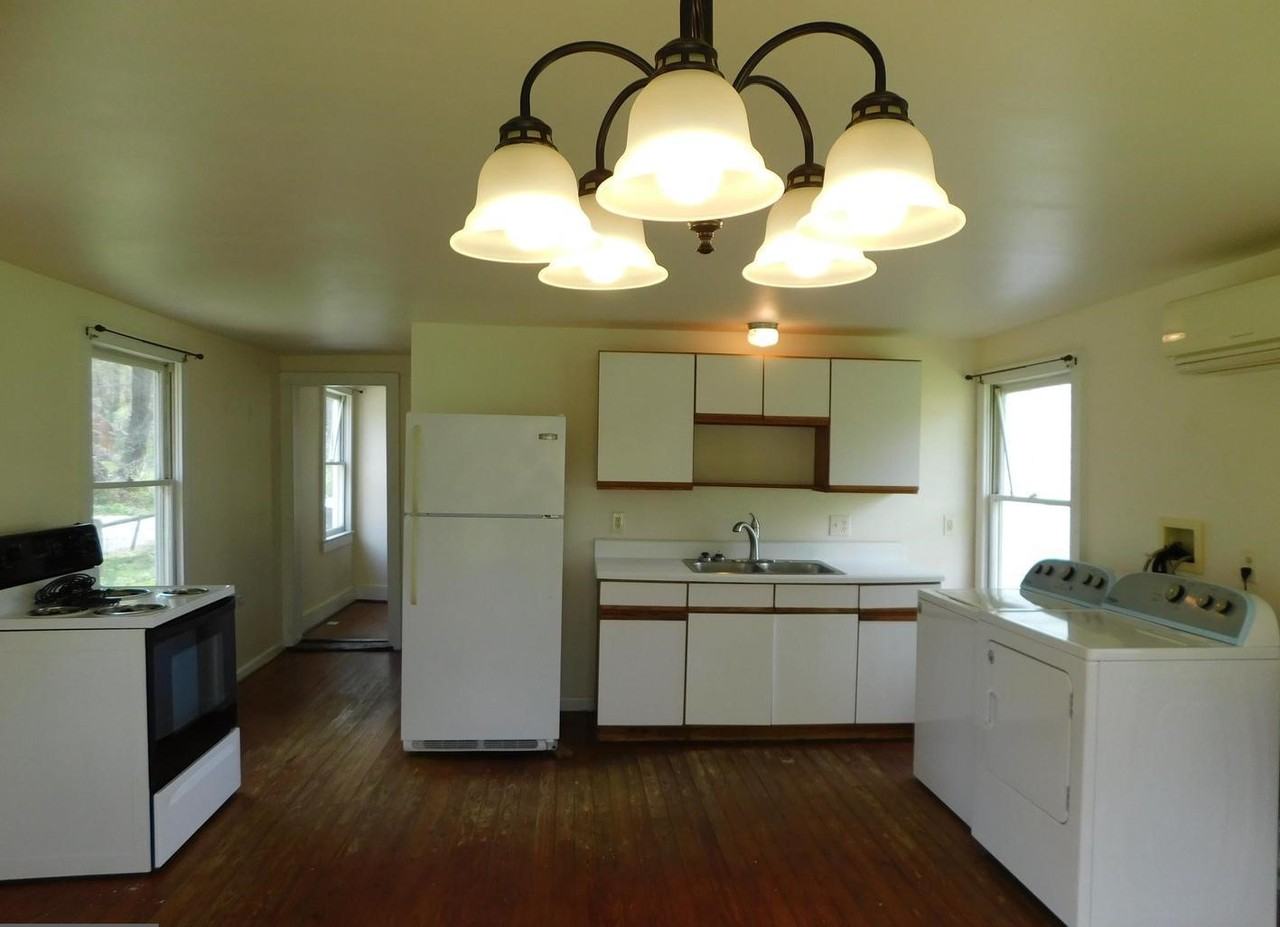 1800 Nethers Road #1 - Photo 3 of 10