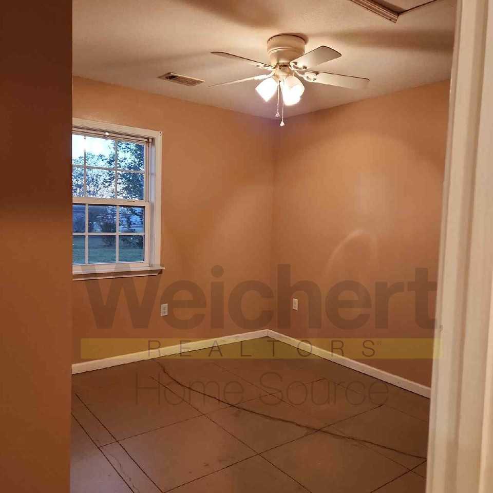 107 North 5th Street #A - Photo 5 of 6