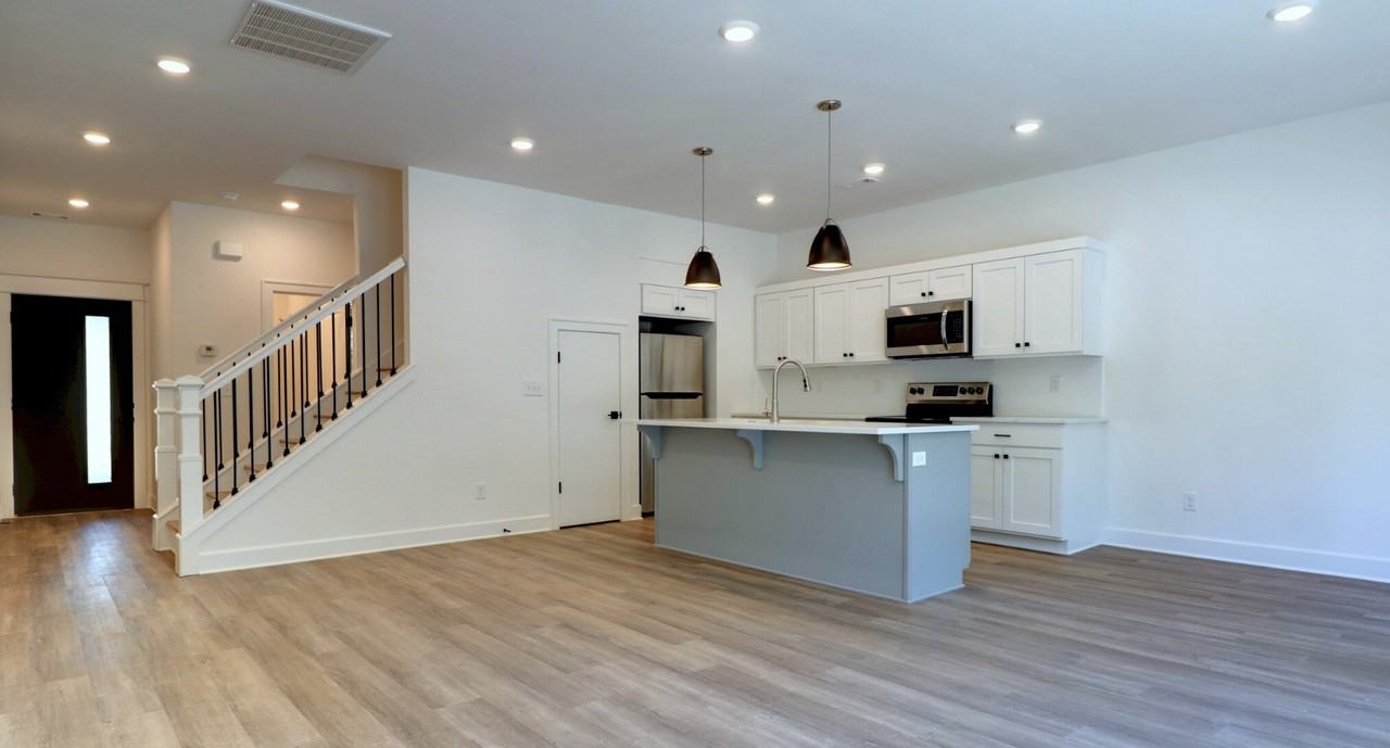 1339 West Mount Comfort Road #25 - Photo 5 of 11