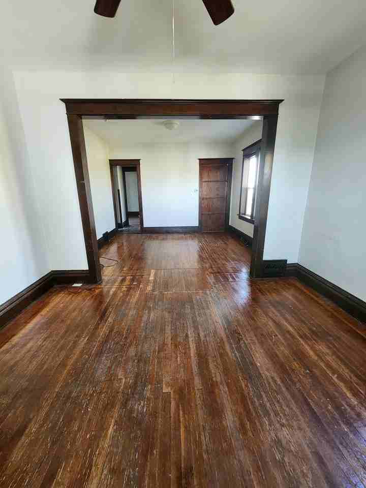 809 West 8th Street #1 - Photo 3 of 13