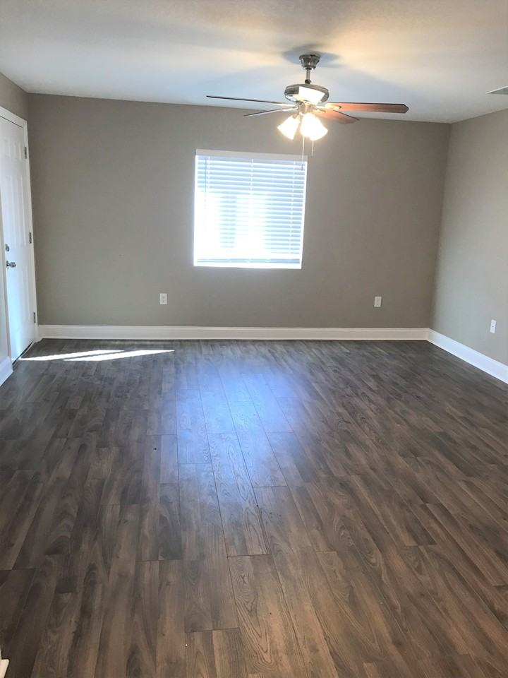 2402 Chestnut Woods Dr #1 - Photo 4 of 8