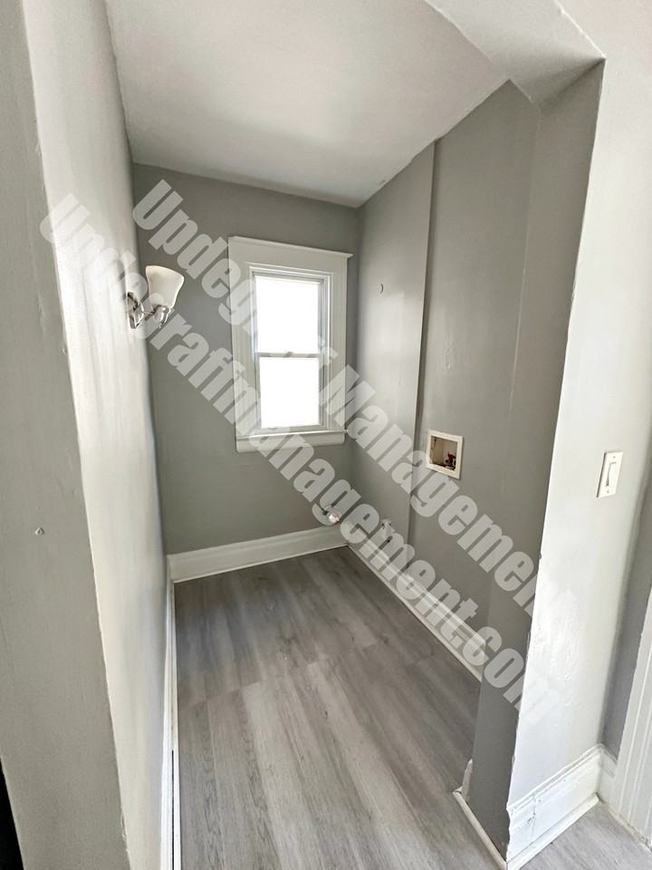 18 18 Stratford Park - 1 DOWN #1DN - Photo 4 of 13