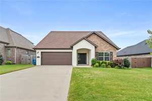 featured image of 4400 Southwest Eggersway Place #1