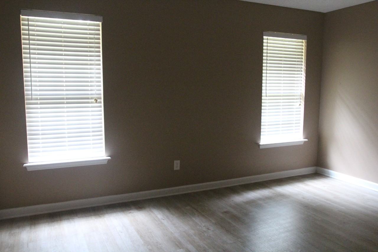 120 Edge Lake Drive #B - Photo 6 of 7