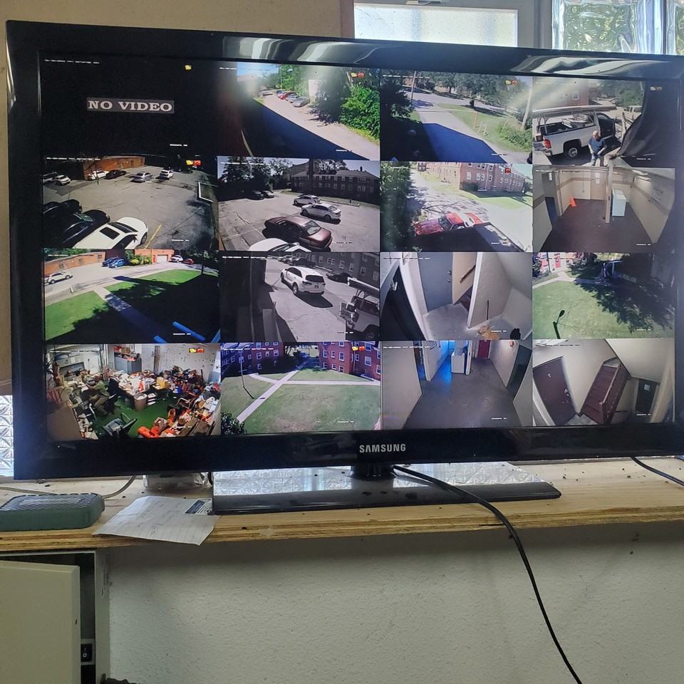 1875 Forest Hills Boulevard #C7 - Photo 4 of 14