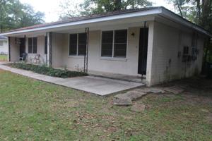 featured image of 814 Baldwin Drive #A