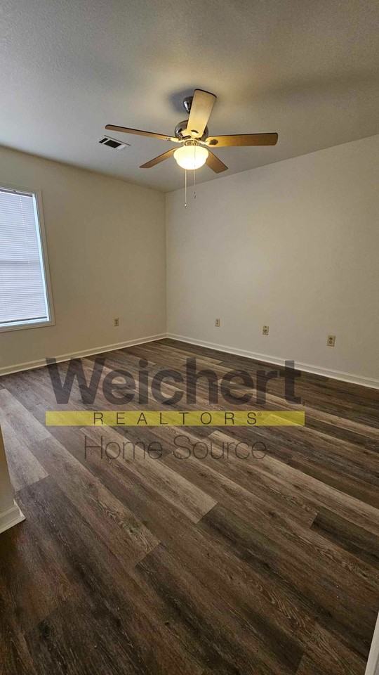 506 North 3rd Street #B - Photo 5 of 5