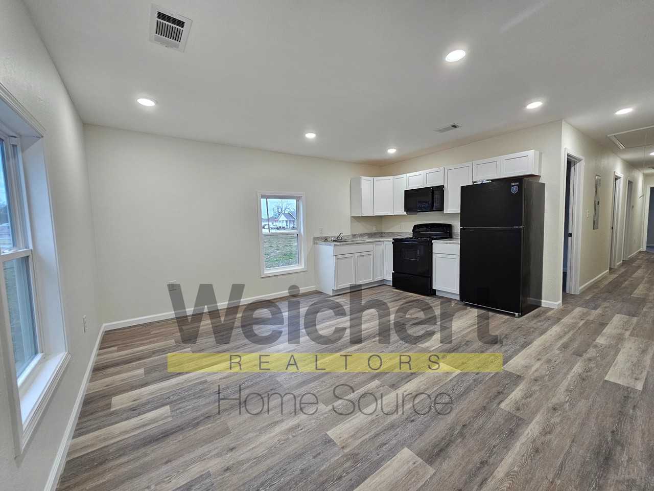 708 South 3rd Street #B - Photo 2 of 10