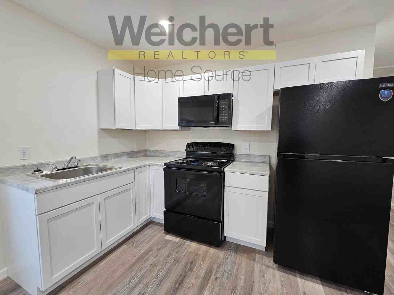 708 South 3rd Street #B - Photo 4 of 10