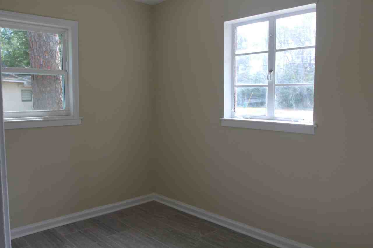 1400 Avalon Avenue 1400 - 1 #1 - Photo 7 of 8