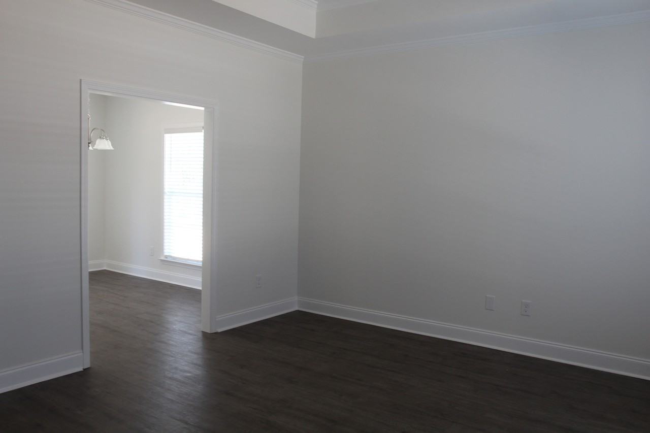 162 Toccoa Dr #1 - Photo 2 of 9