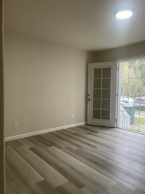 312 Henry Street #B - Photo 4 of 12