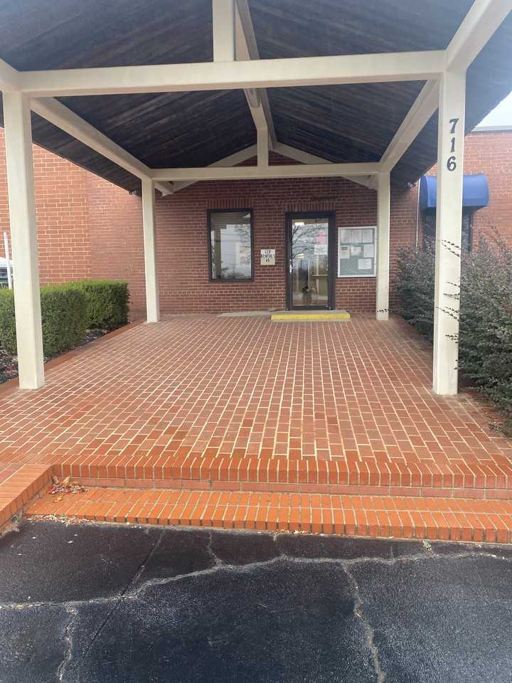 716 East Fairfield Road #123 - Photo 5 of 5