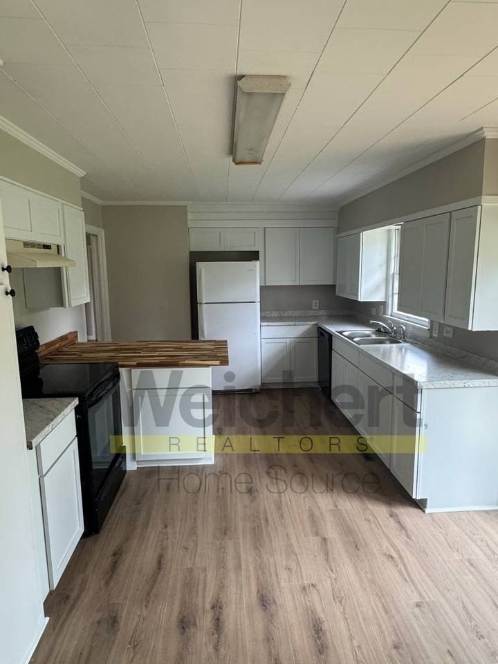 605 North 9th Street #1 - Photo 3 of 10