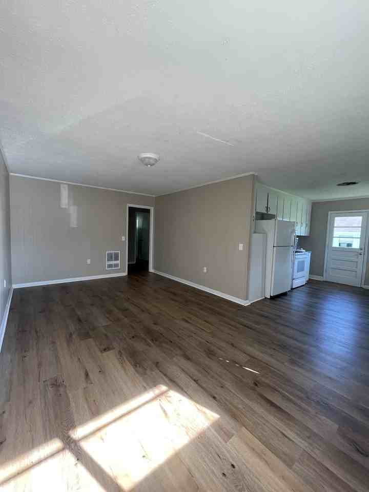 206 Nita Drive #206B - Photo 2 of 6