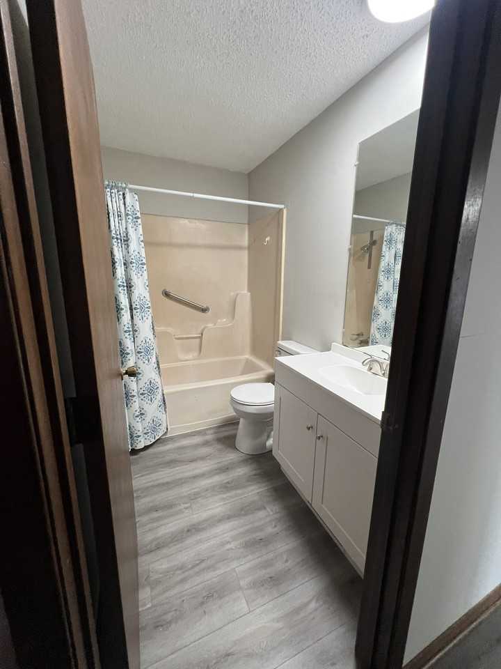 105 North 3rd Street #1 - Photo 5 of 7