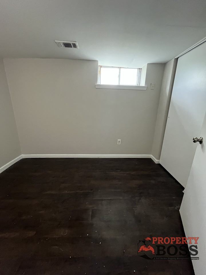 816 Pennsylvania St #1 - Photo 4 of 8