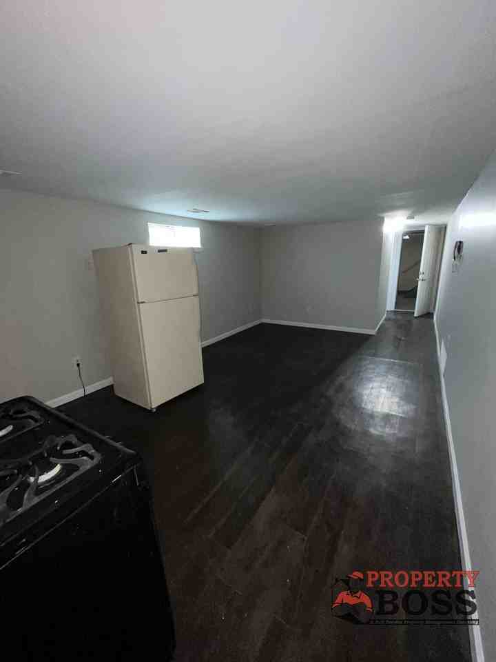 816 Pennsylvania St #1 - Photo 5 of 8