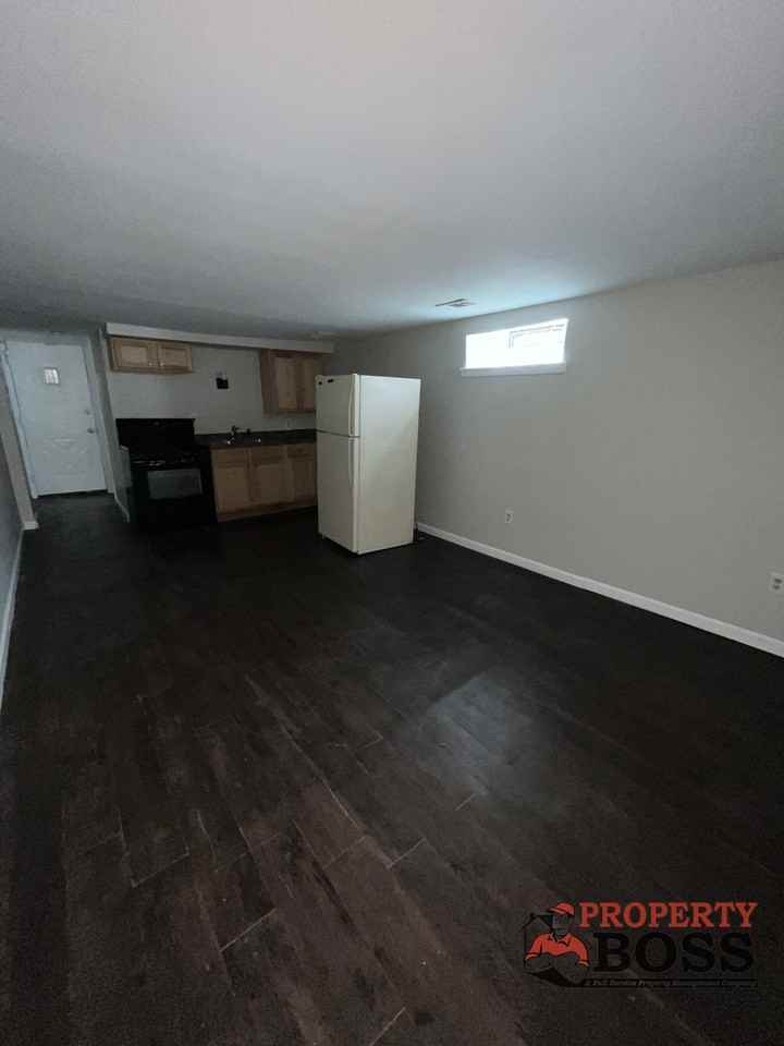 816 Pennsylvania St #1 - Photo 6 of 8
