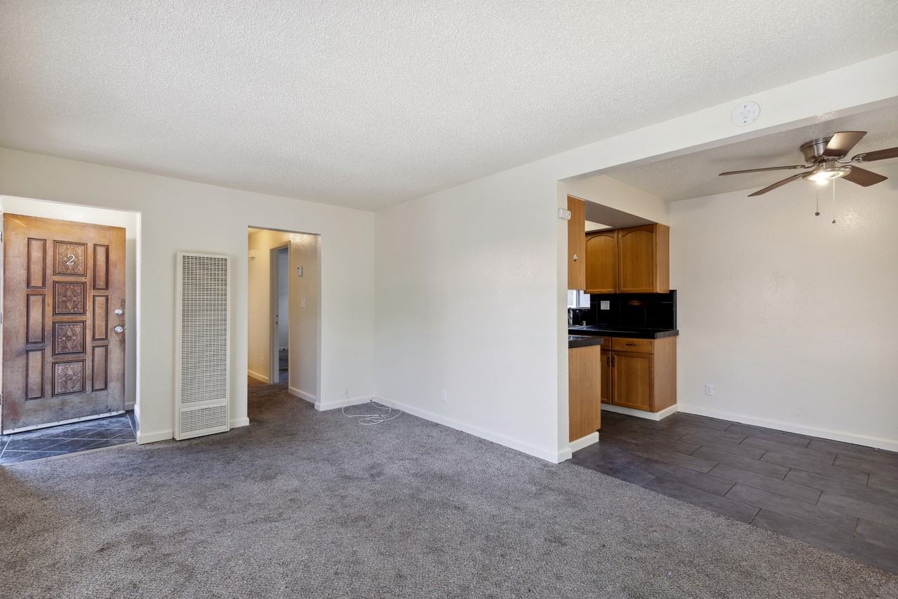 6630 Macarthur Blvd #2 - Photo 4 of 19