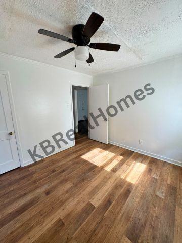 2601 Kenner Avenue #1 - Photo 7 of 11