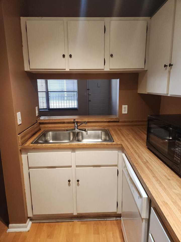 3766 N University Dr #1 - Photo 5 of 8