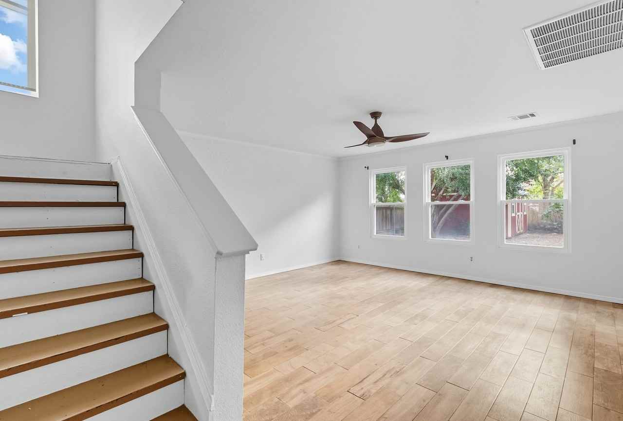 617 Riverway Lane #1 - Photo 7 of 33