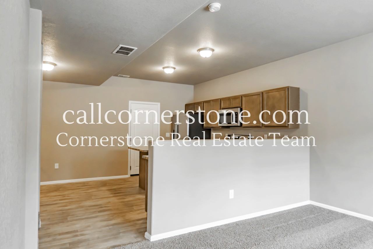 7662 Jack Pine Grove #1 - Photo 4 of 28