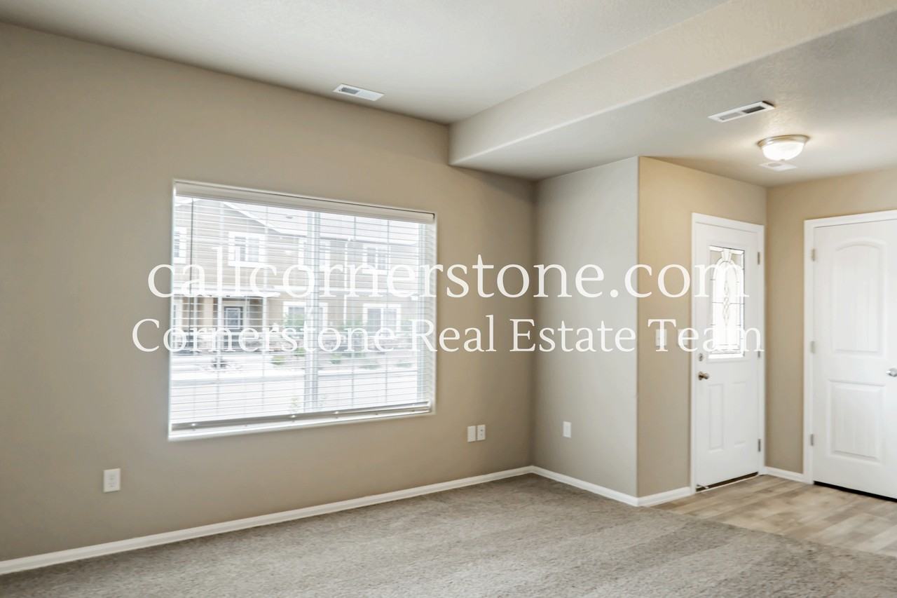 7662 Jack Pine Grove #1 - Photo 5 of 28