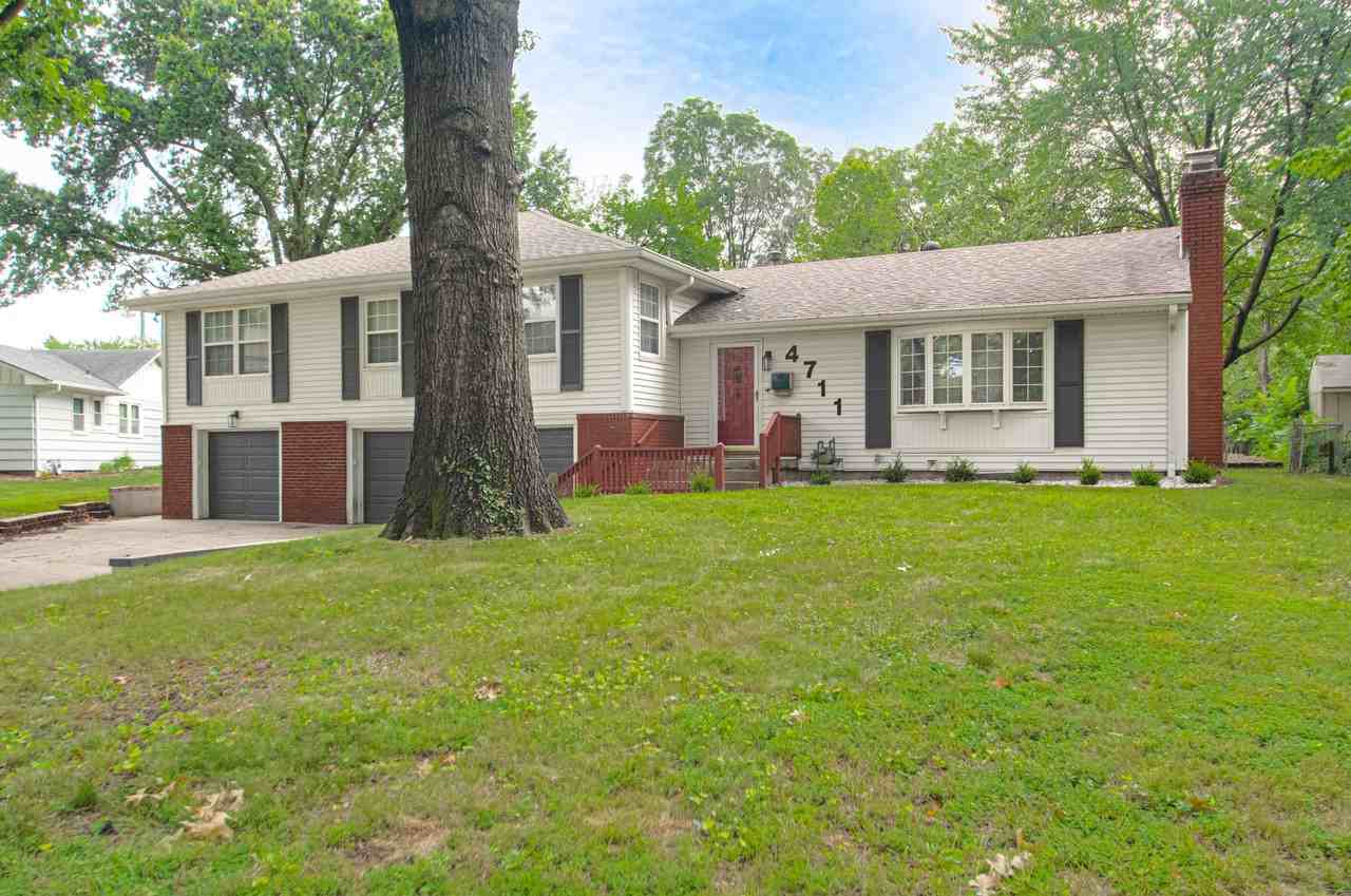 4711 E 109th Ter #1 - Photo 3 of 42