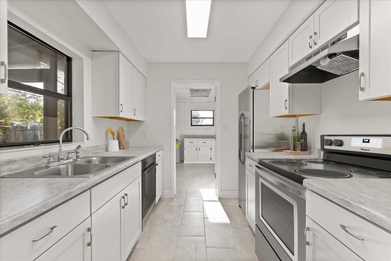 4823 Pine Needle Dr #1 - Photo 3 of 24