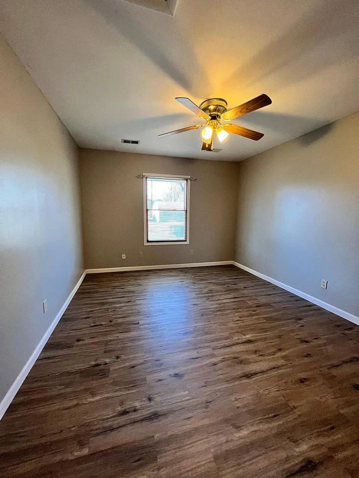 1416 Hartford Rd #1 - Photo 4 of 13