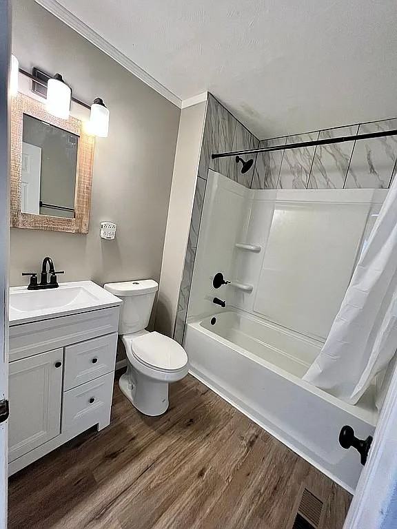 1416 Hartford Rd #1 - Photo 7 of 13